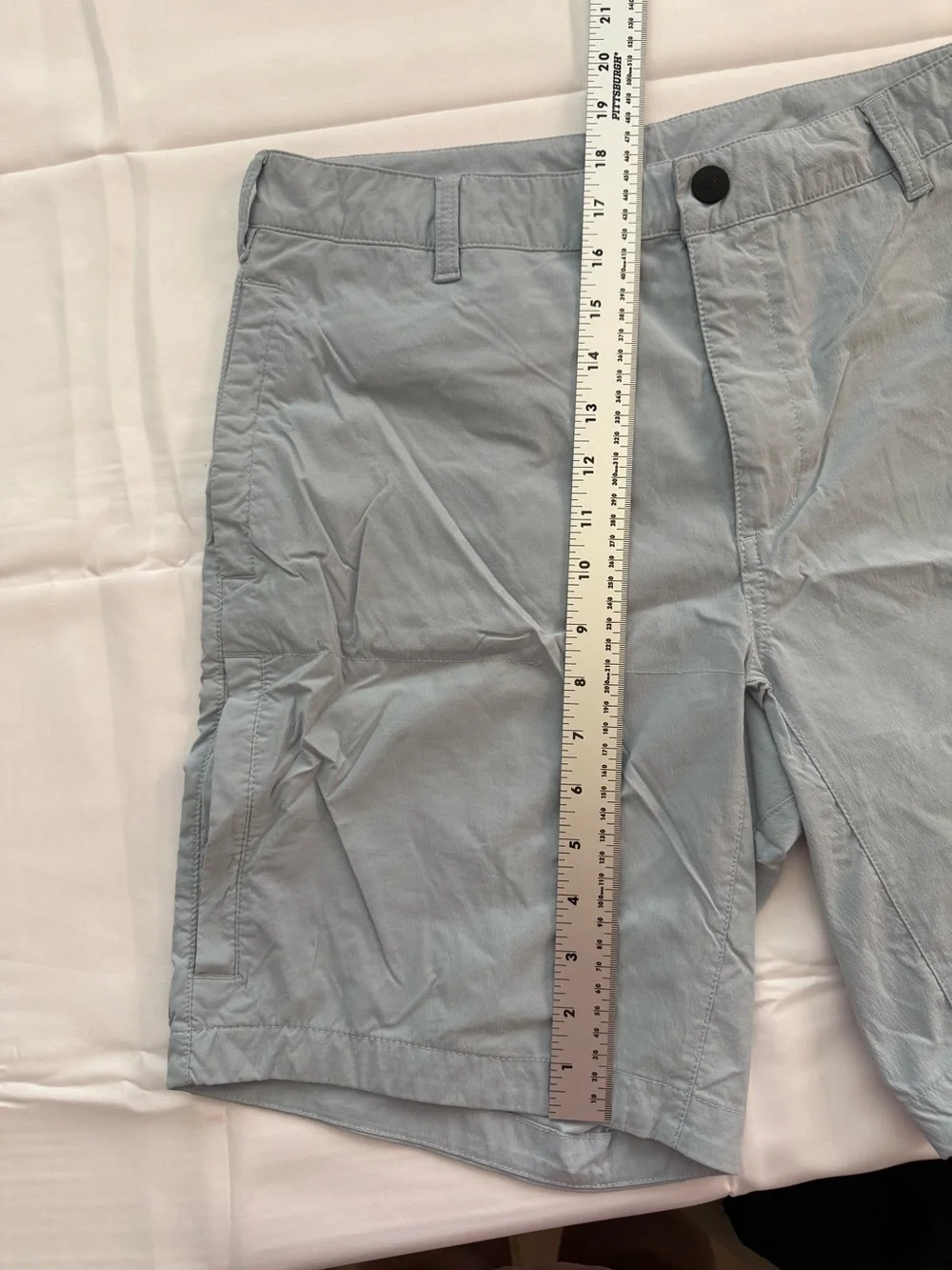 The North Face Men's Light Gray Flat-Front Shorts